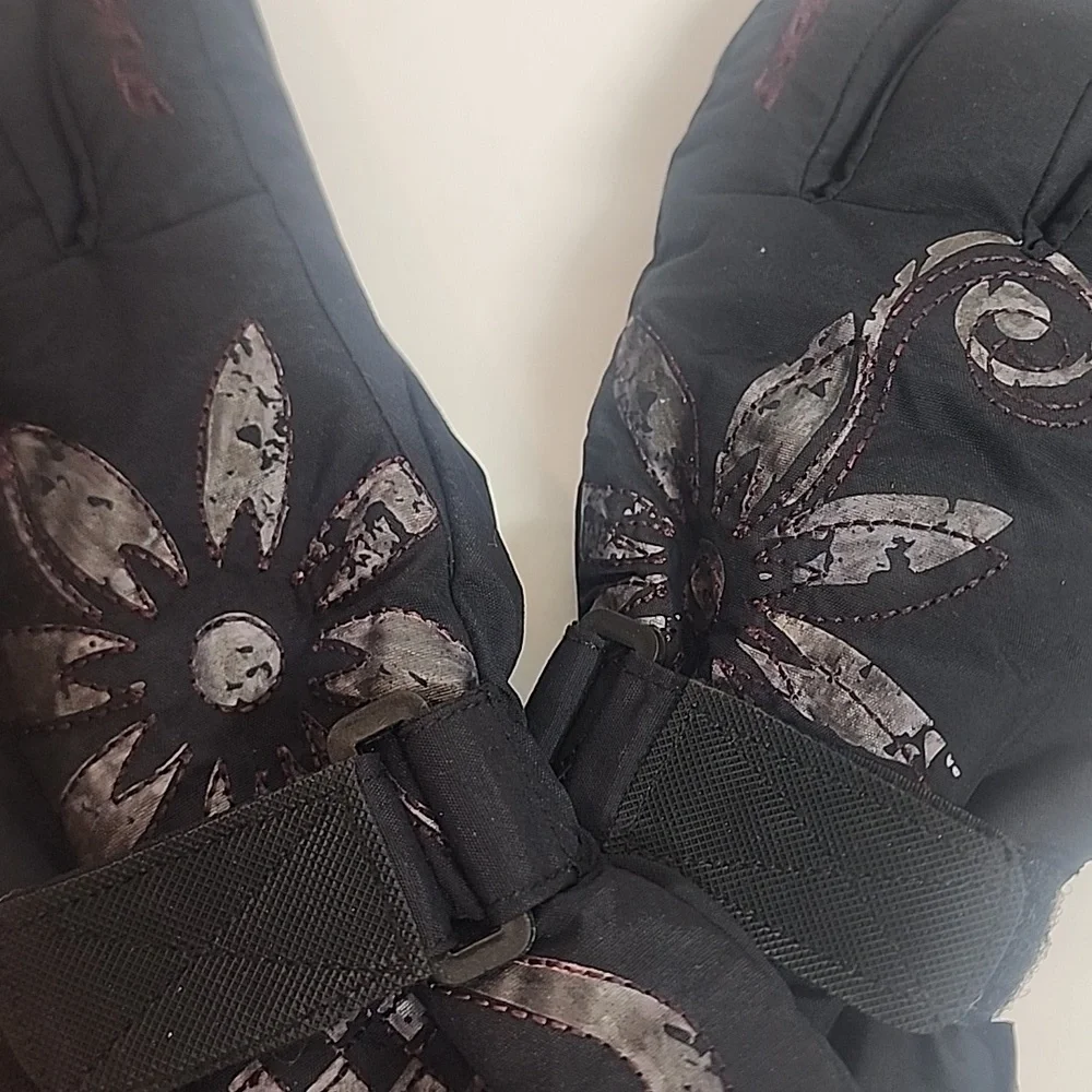 Seirus Sport Chalet 1517 Jr Meadow Black Floral Sz S Winter Gloves